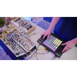 CONTROLEUR AKAI APC64 + ABLETON LITE APC64 - rer electronic