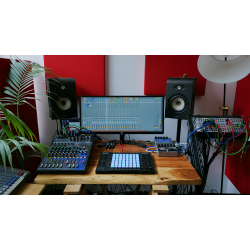 CONTROLEUR AKAI APC64 + ABLETON LITE APC64 - rer electronic